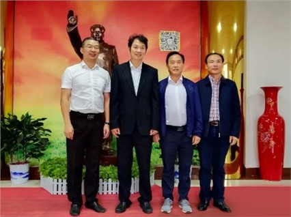 湖南省政府副秘書長(zhǎng)、辦公廳主任陳仲伯一行蒞臨【湘潭恒欣】指導(dǎo)工作